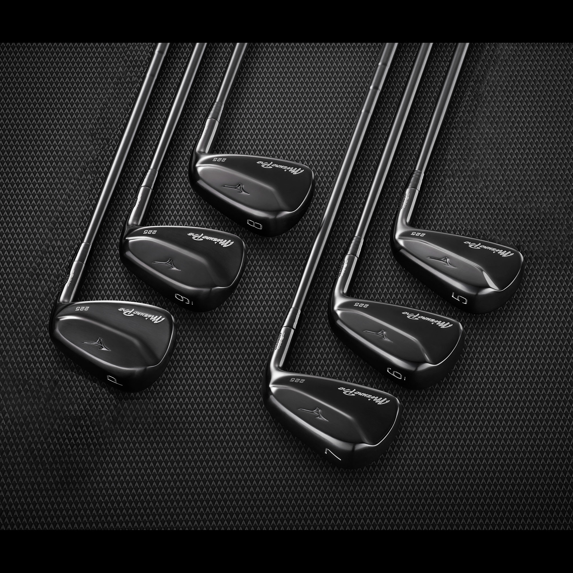 Mizuno Pro 225 アイアン／ブラックIP（N.S.PRO MODUS3 TOUR115 10th