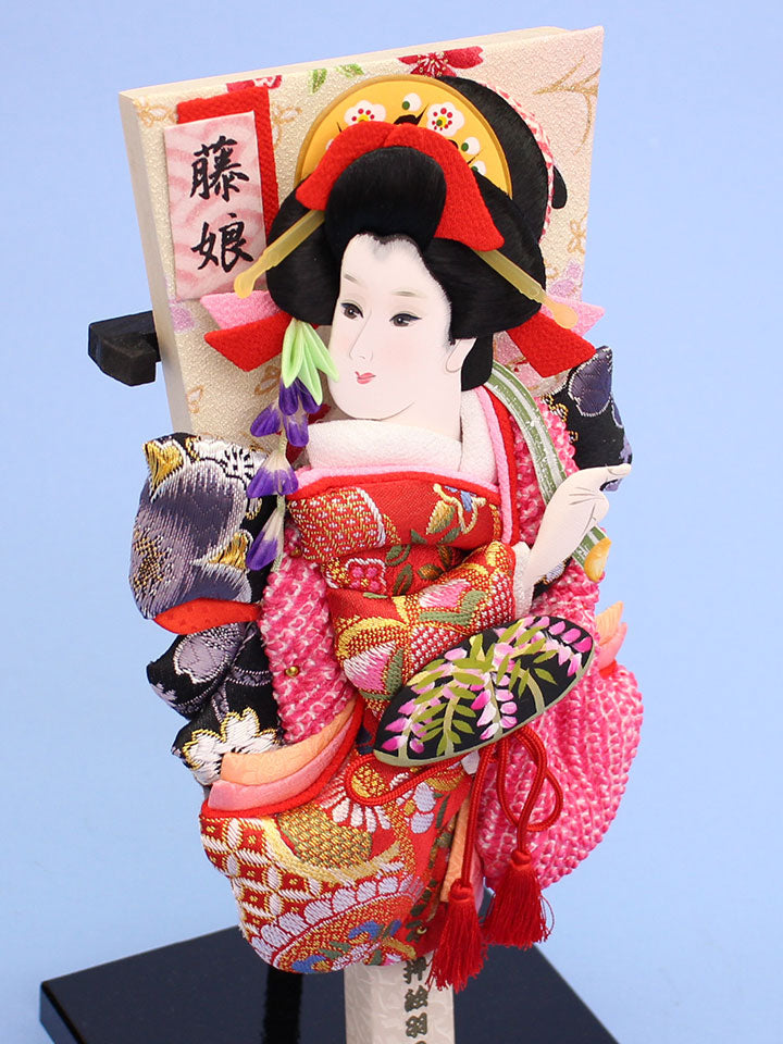 押絵羽子板 8号 上金襴と鹿の子華舞(藤娘) 台付き – 寿鳳人形の東芸