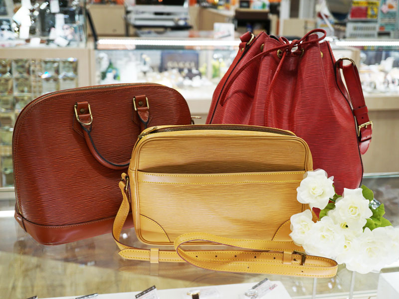 ルイヴィトンが誇るエピの魅力！人気が絶えない理由とは！？【北名古屋