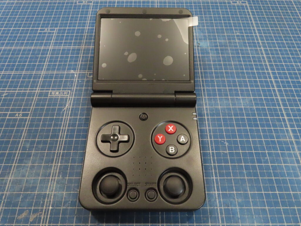 レビュー】Miyoo Flip 2：折りたたみ型エミュ機の進化系！携帯性と実力