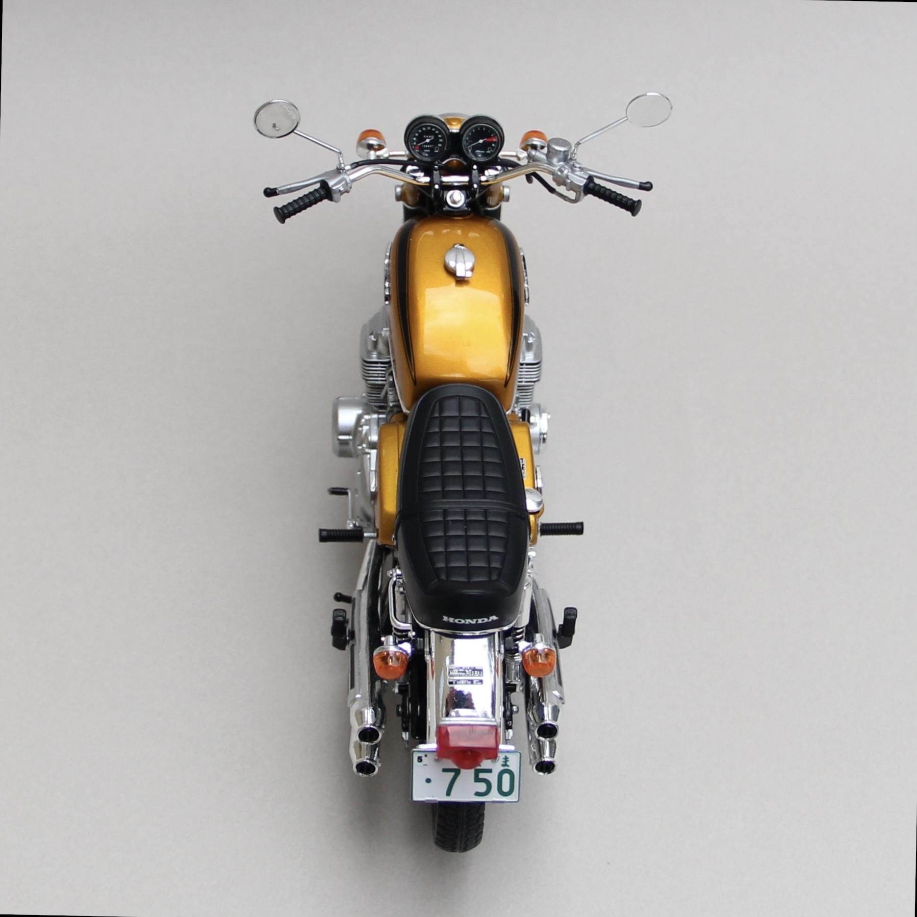 アオシマ 1/12 ホンダ ドリームCB750FOUR – 模型製作 かえる工房