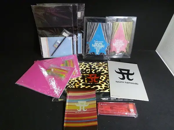 買取】浜崎あゆみ グッズ タオル DVD フィギュア グラス 他