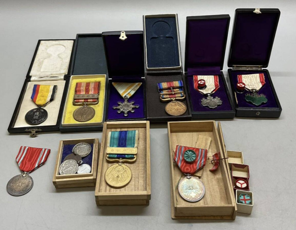 勲八等白色桐葉章 勲七等青色桐葉章 支那事変従軍記章 勲八等瑞宝章