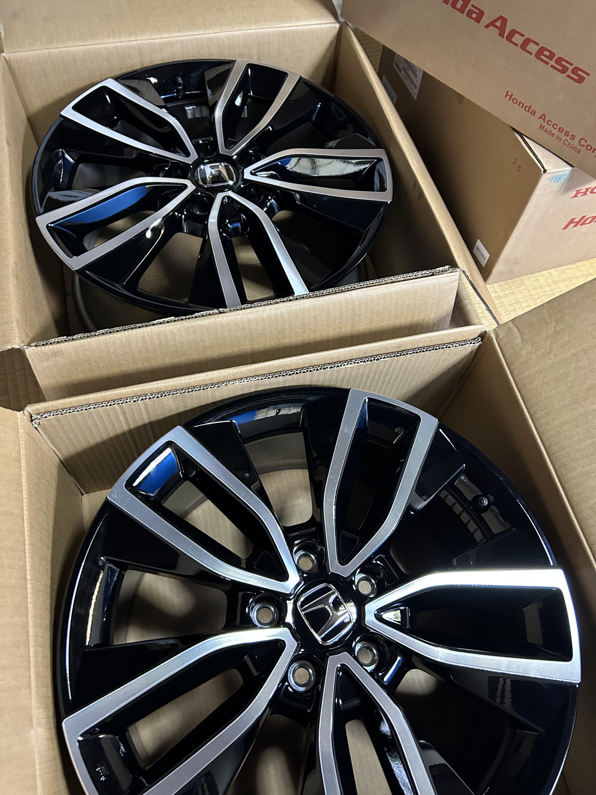 ホンダ ヴェゼル 純正アルミホイール 純正タイヤ 2セット買取強化中