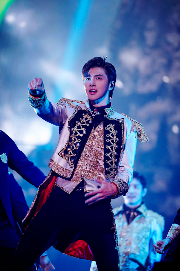 東方神起、ソウルアンコールコンサートで2万人を熱狂の渦に！トップ