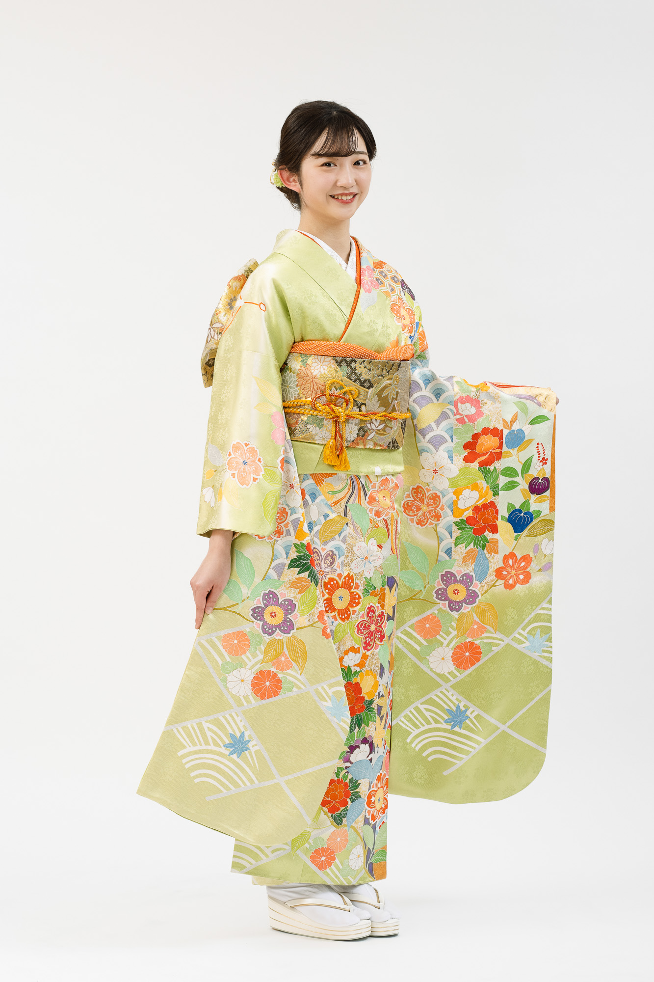 最高級振袖レンタル】黄緑色・古典鳳凰柄・上質の京友禅 品番sk-46