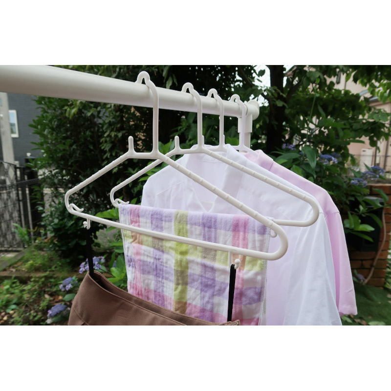 LAUND ROMAT(ランドロマット)デイリーハンガー4本組 | 商品情報