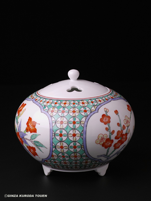 十四代 酒井田柿右衛門 濁手三方割花文香炉 | 銀座 黒田陶苑