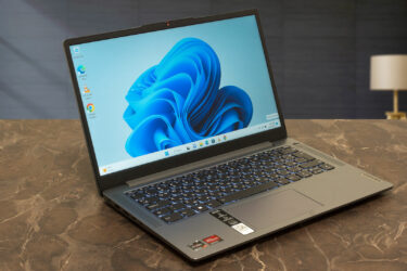 Lenovo IdeaPad Slim 3 (14 AMD、Gen 8)のレビュー - 良好な予算の