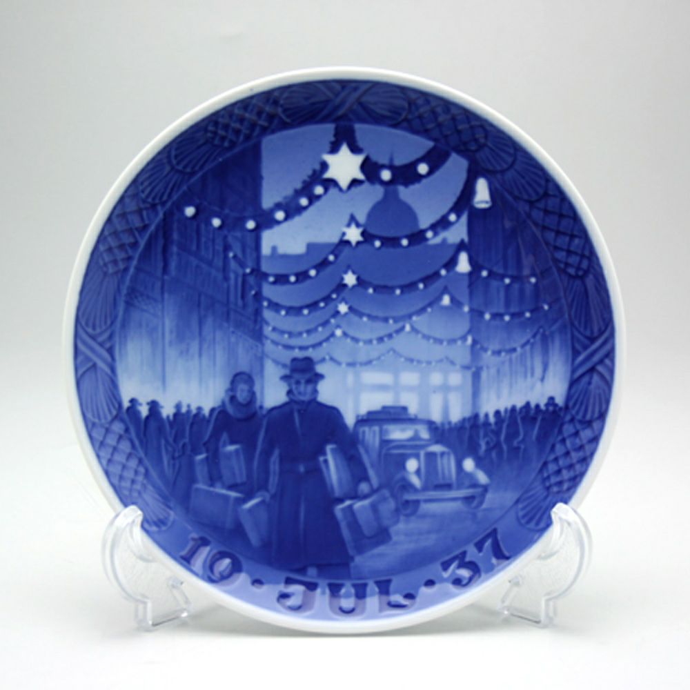 ロイヤルコペンハーゲン（Royal Copenhagen） イヤープレート 1921年