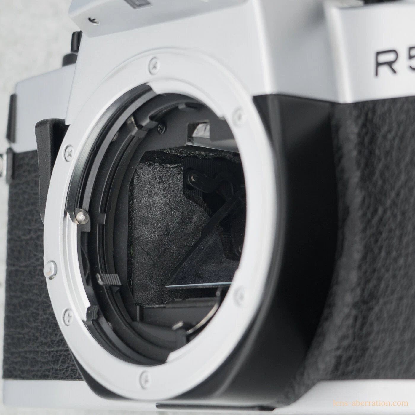 フィルム一眼レフ】LEICA R5 外観レビュー | 収差Love