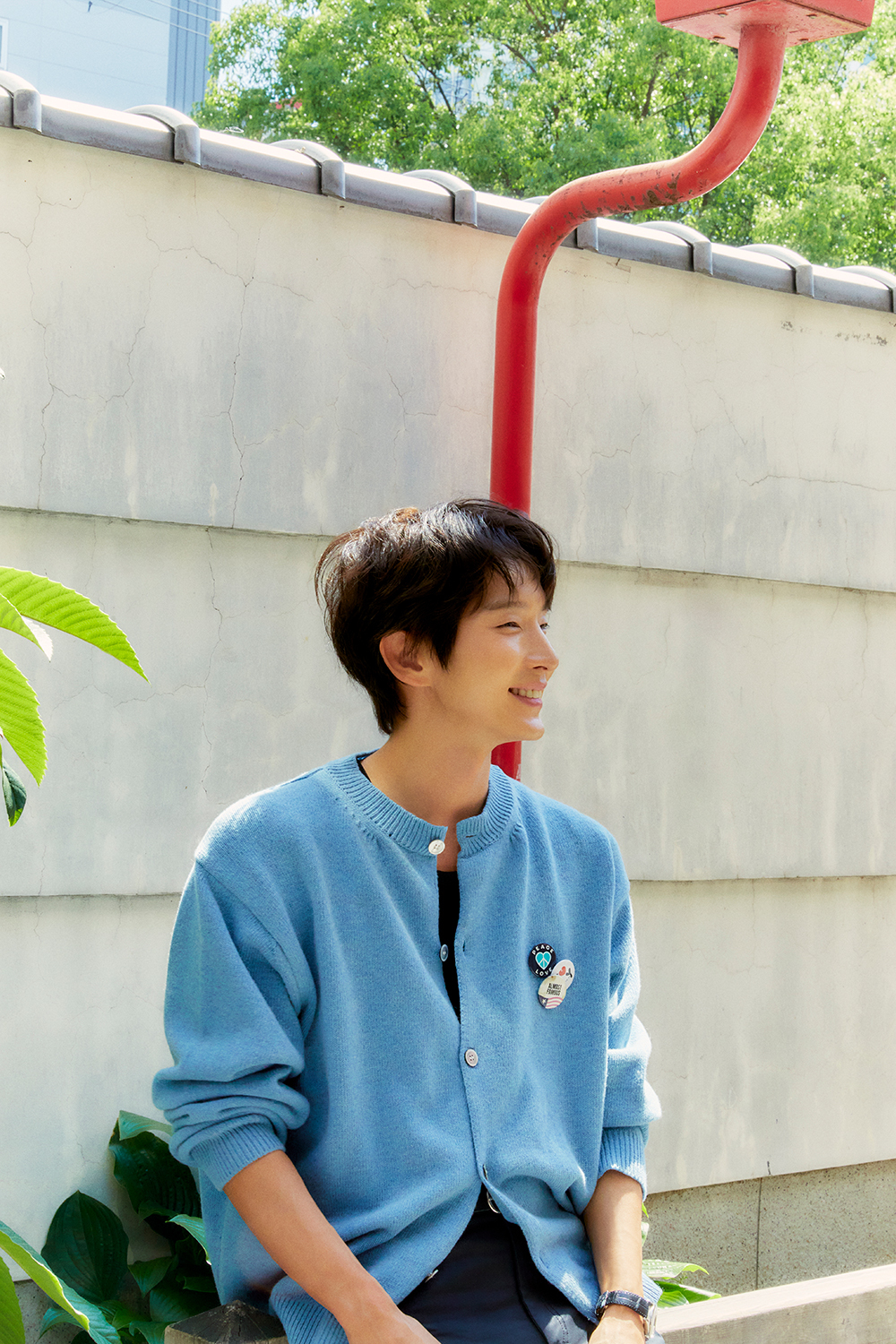 イ・ジュンギ公式マガジン2025 'VERY ORDINARY DAYS'」一部写真 特別