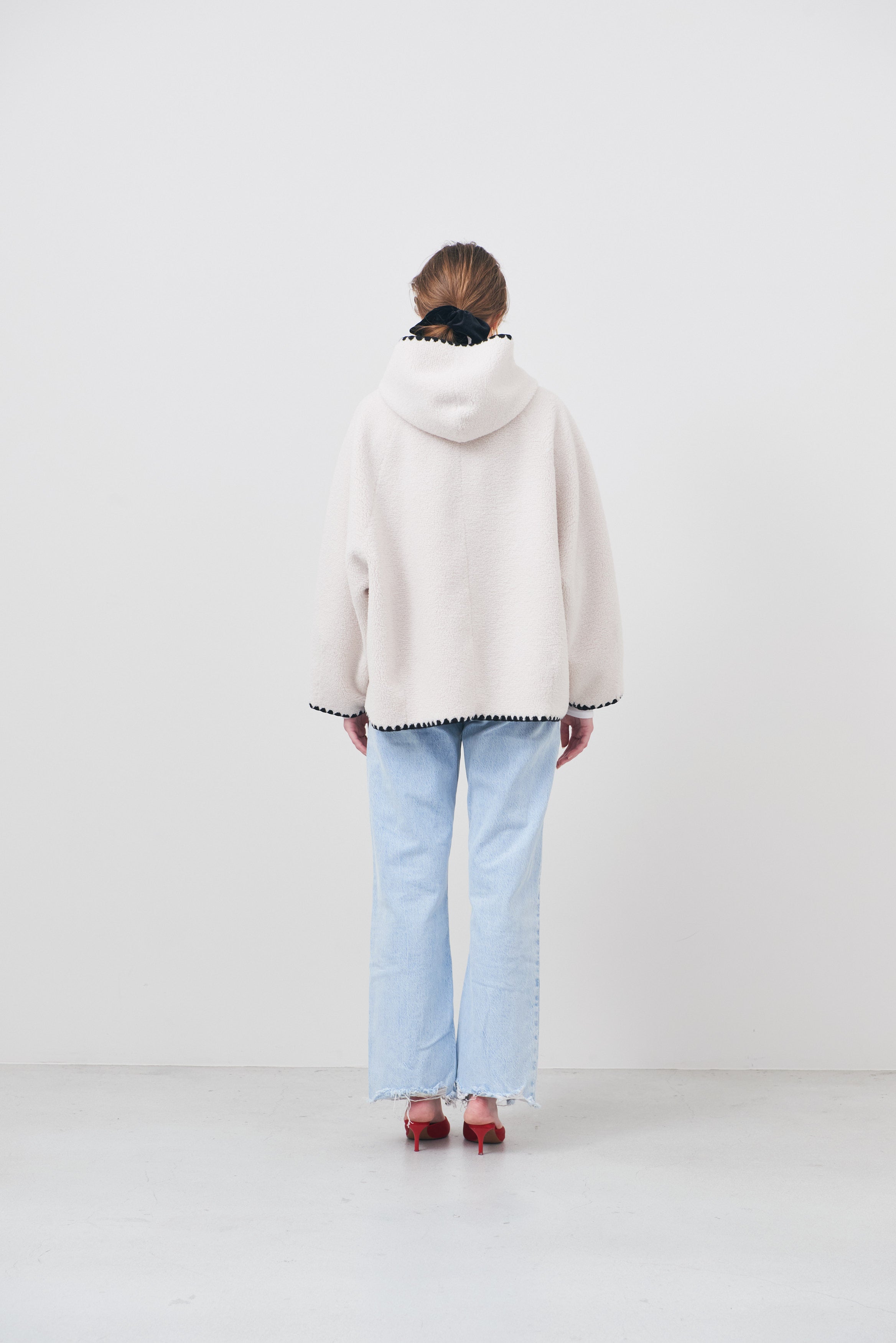Scallop Boa Hoodie / Ivory – LIten.online