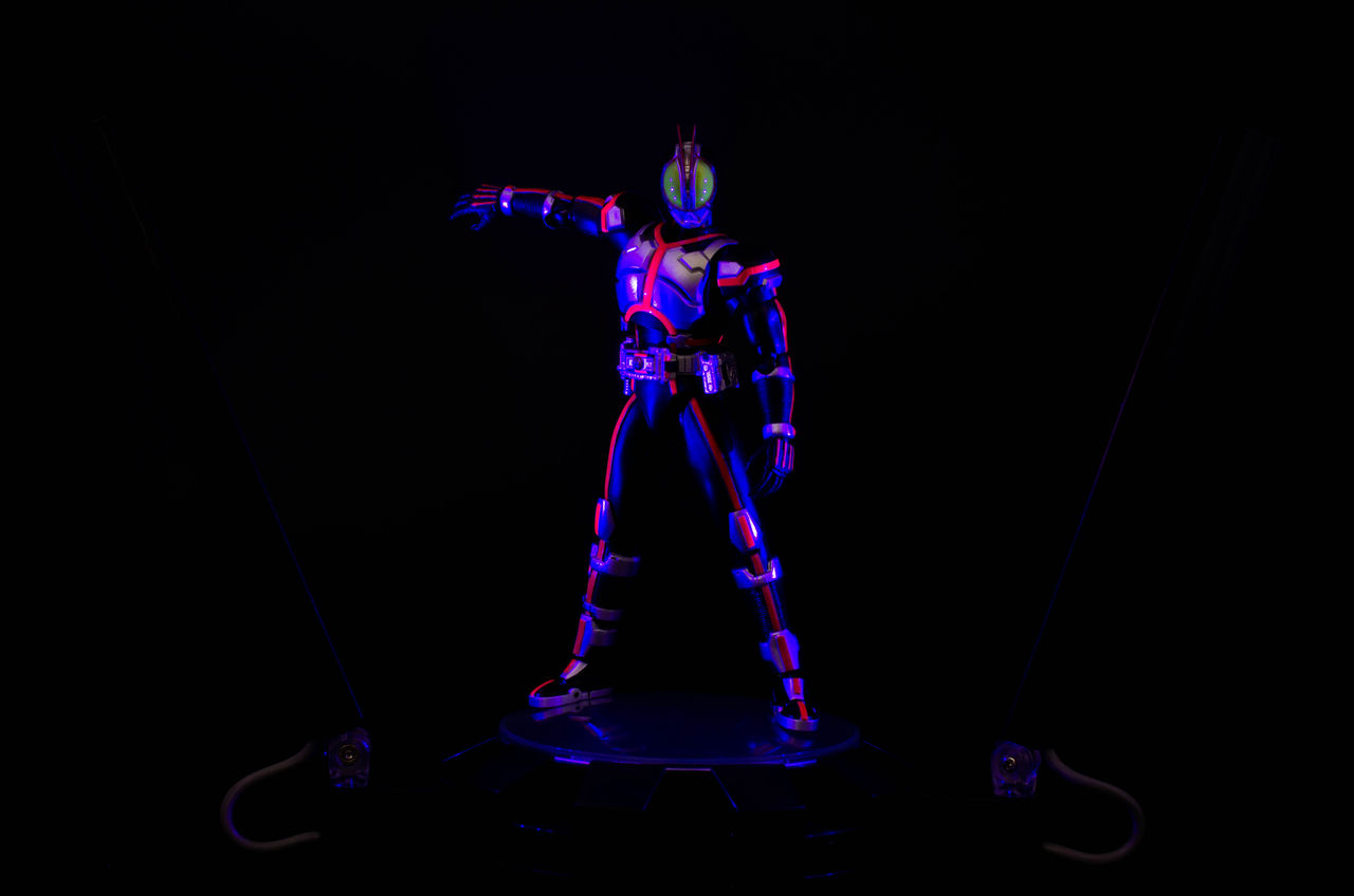 S.H.フィギュアーツ 仮面ライダー555 GLOWING STAGE SET レビュー