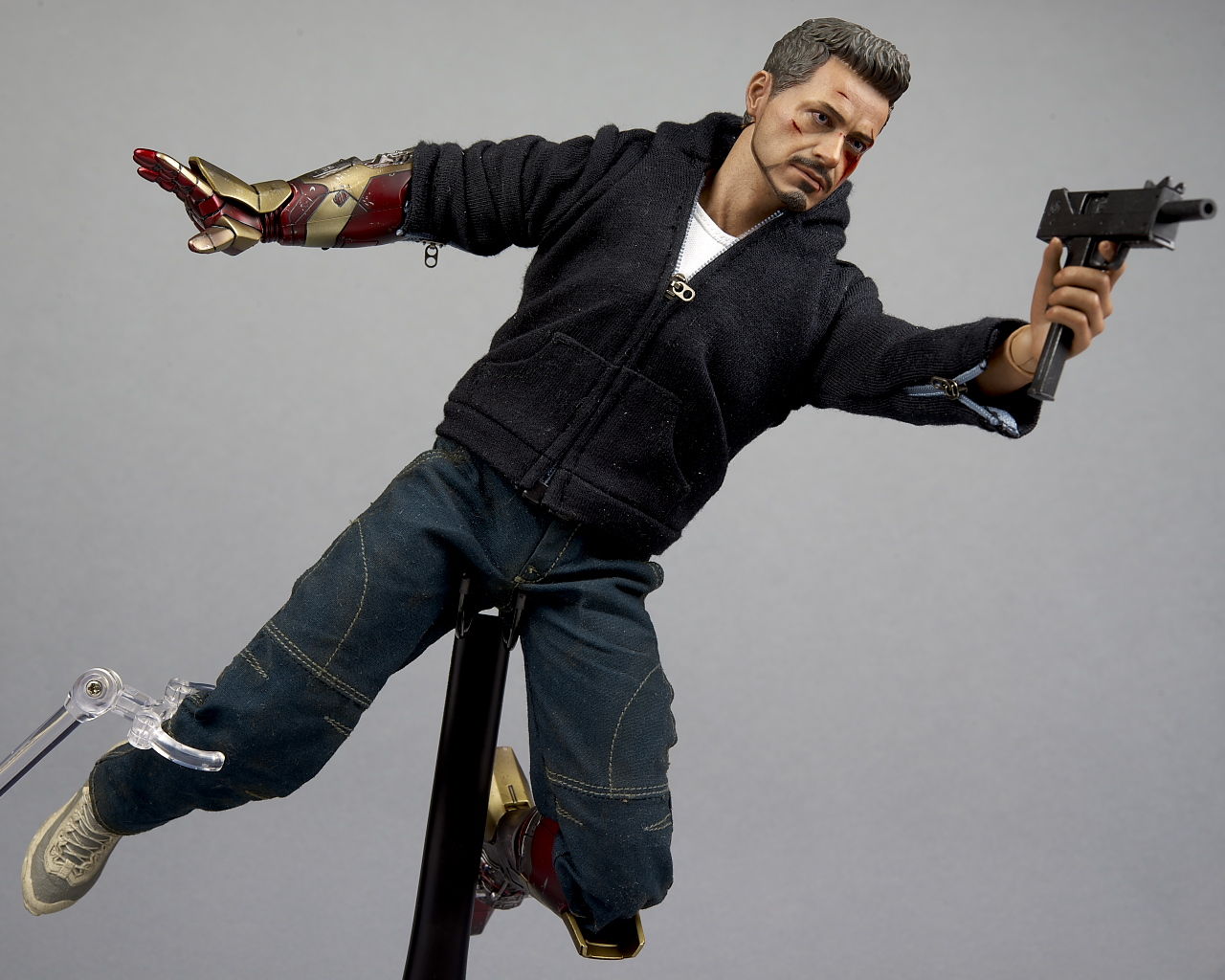 ホットトイズ アイアンマン3 トニー・スターク (マンダリン邸襲撃版