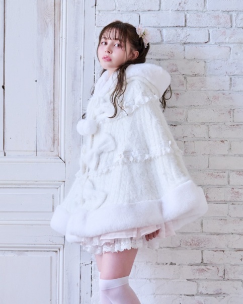 ミルフィーユレースポンチョ ｜ LIZ LISA（リズリサ）公式通販