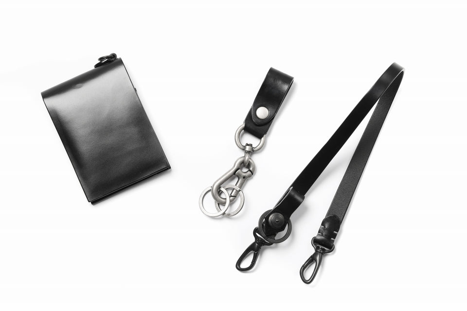 ISAMU KATAYAMA BACKLASH KEY HOLDER / BRIDLE LEATHER (BLACK)の商品