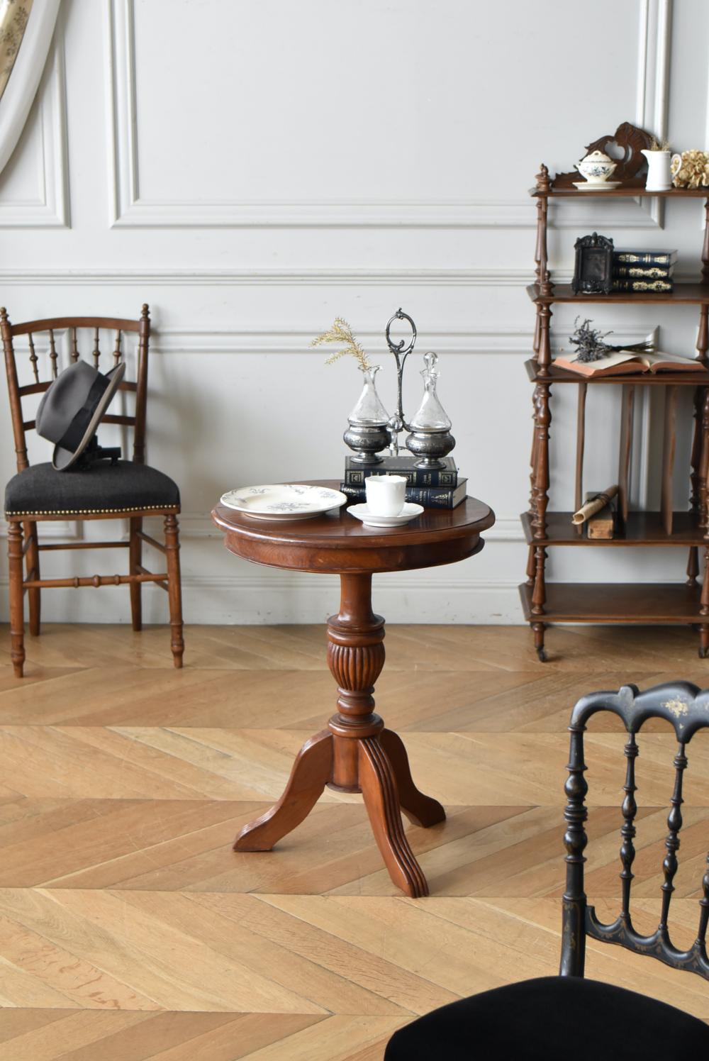 フランスアンティーク家具 ラウンドテーブル.3 フレンチサイドテーブル