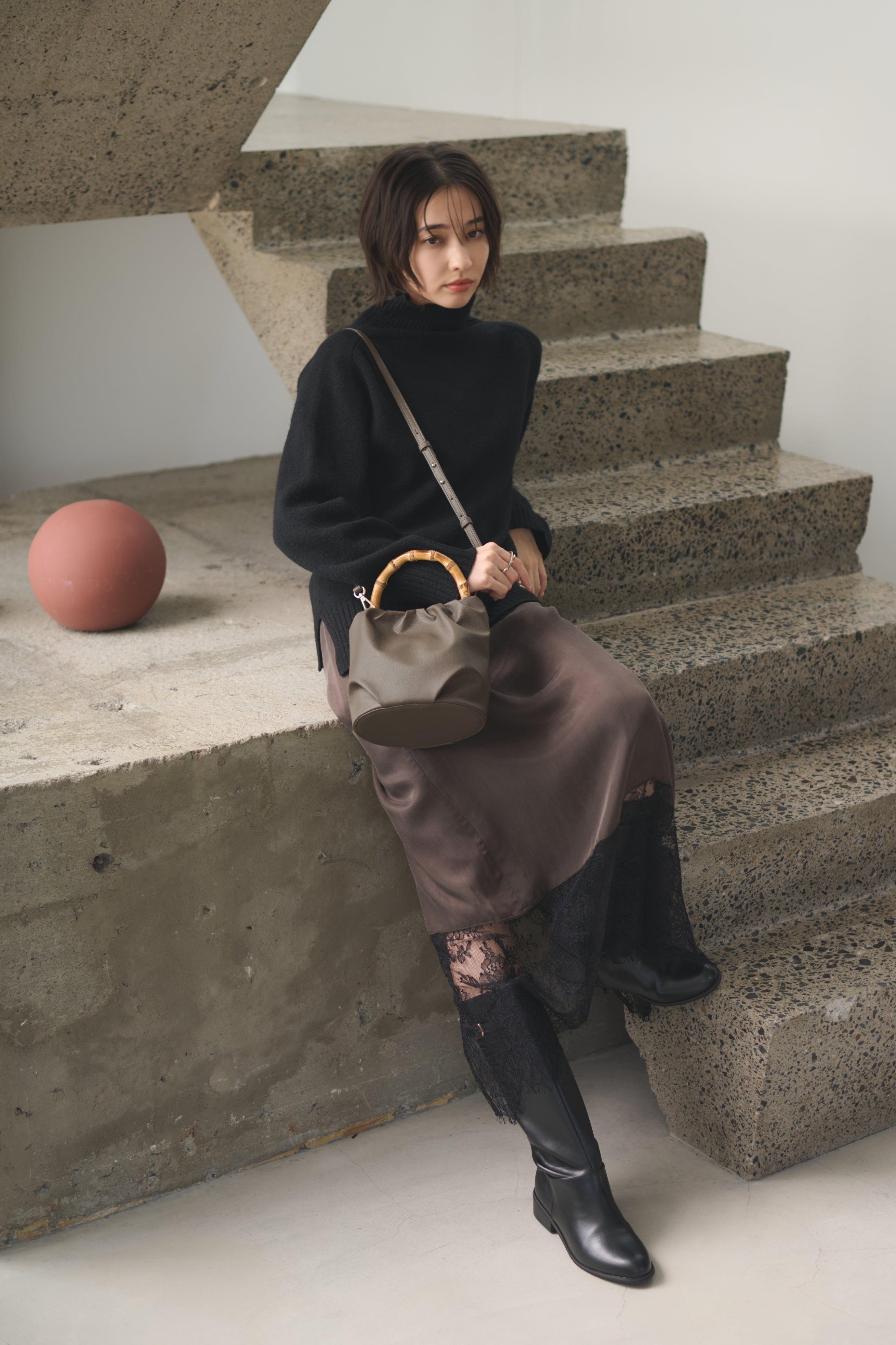 国産アップルレザー製「Apple 4Way Gather Bag」| LOVST TOKYO