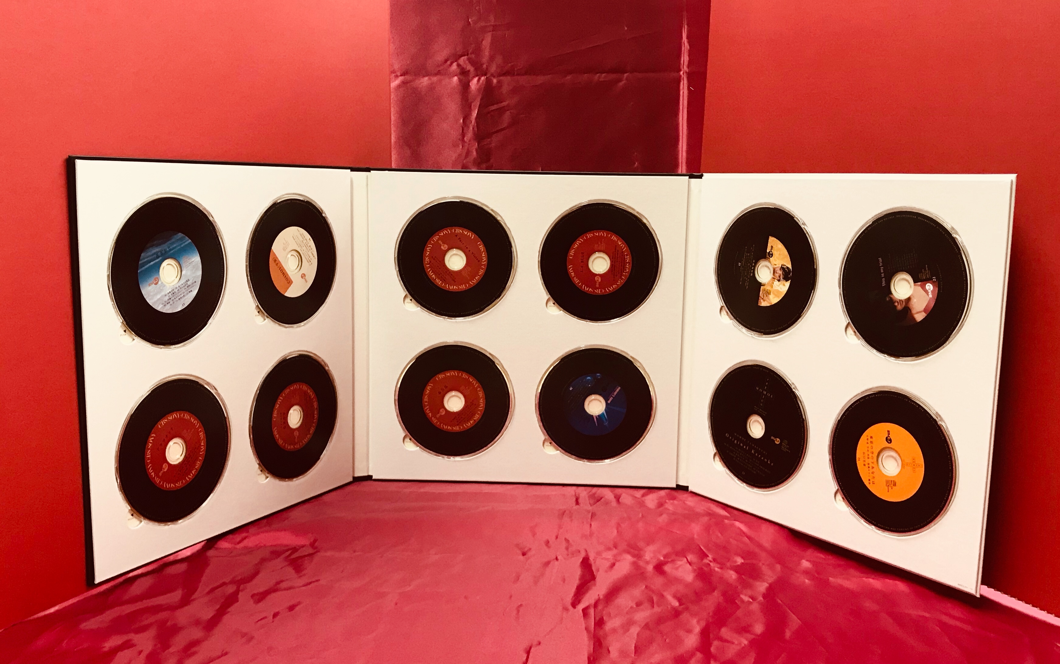 ☆CDコーナーおすすめ！『完全生産限定版 山口百恵デビュー30周年記念