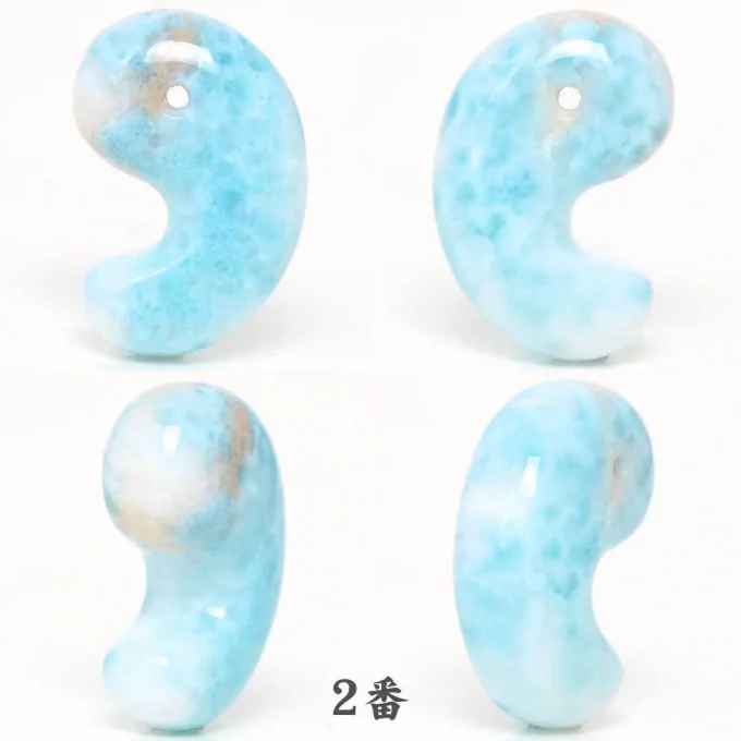 新作勾玉！) ラリマー ドミニカ産 出雲型勾玉 - 石の音ブログ