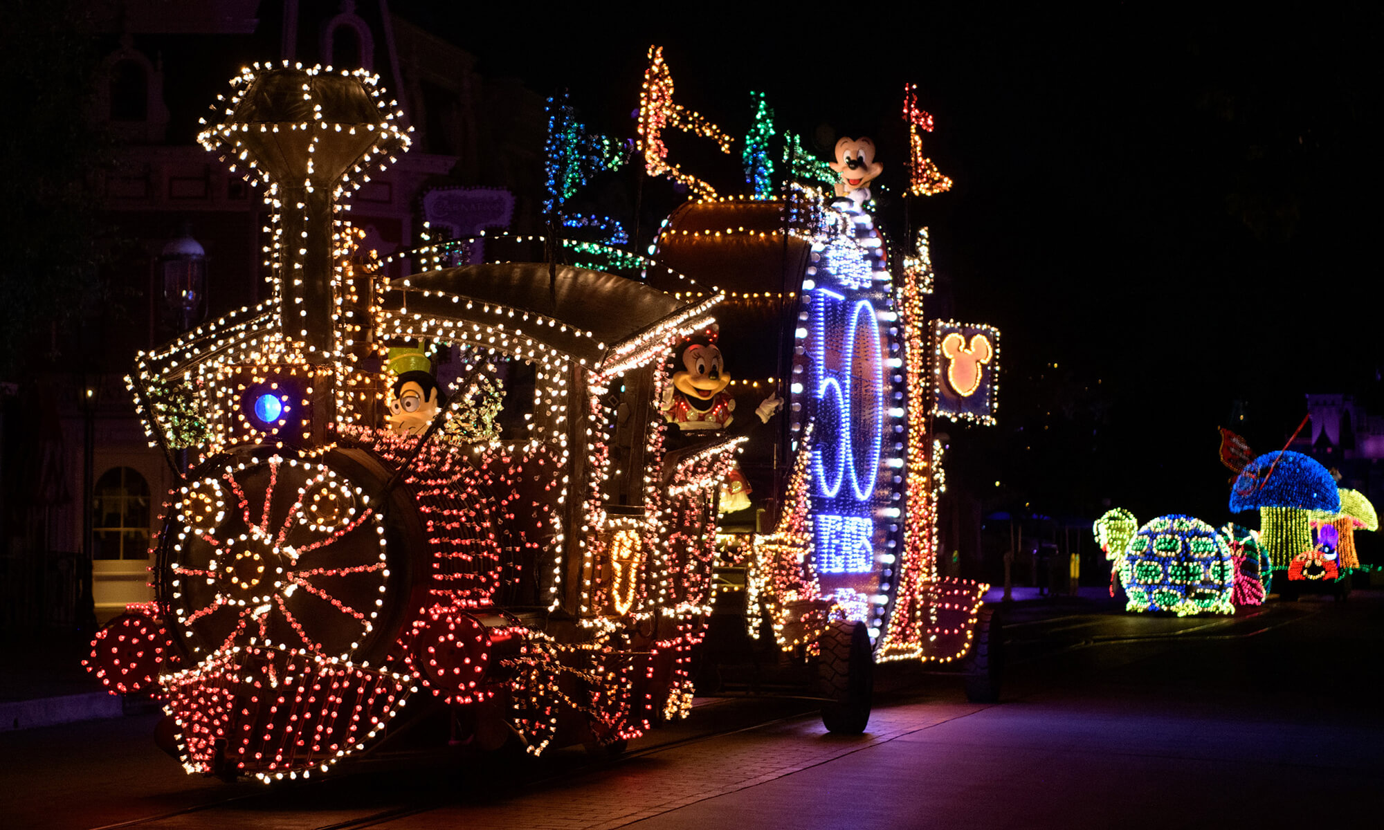 ディズニーランド「メインストリート・エレクトリカルパレード」9/1で