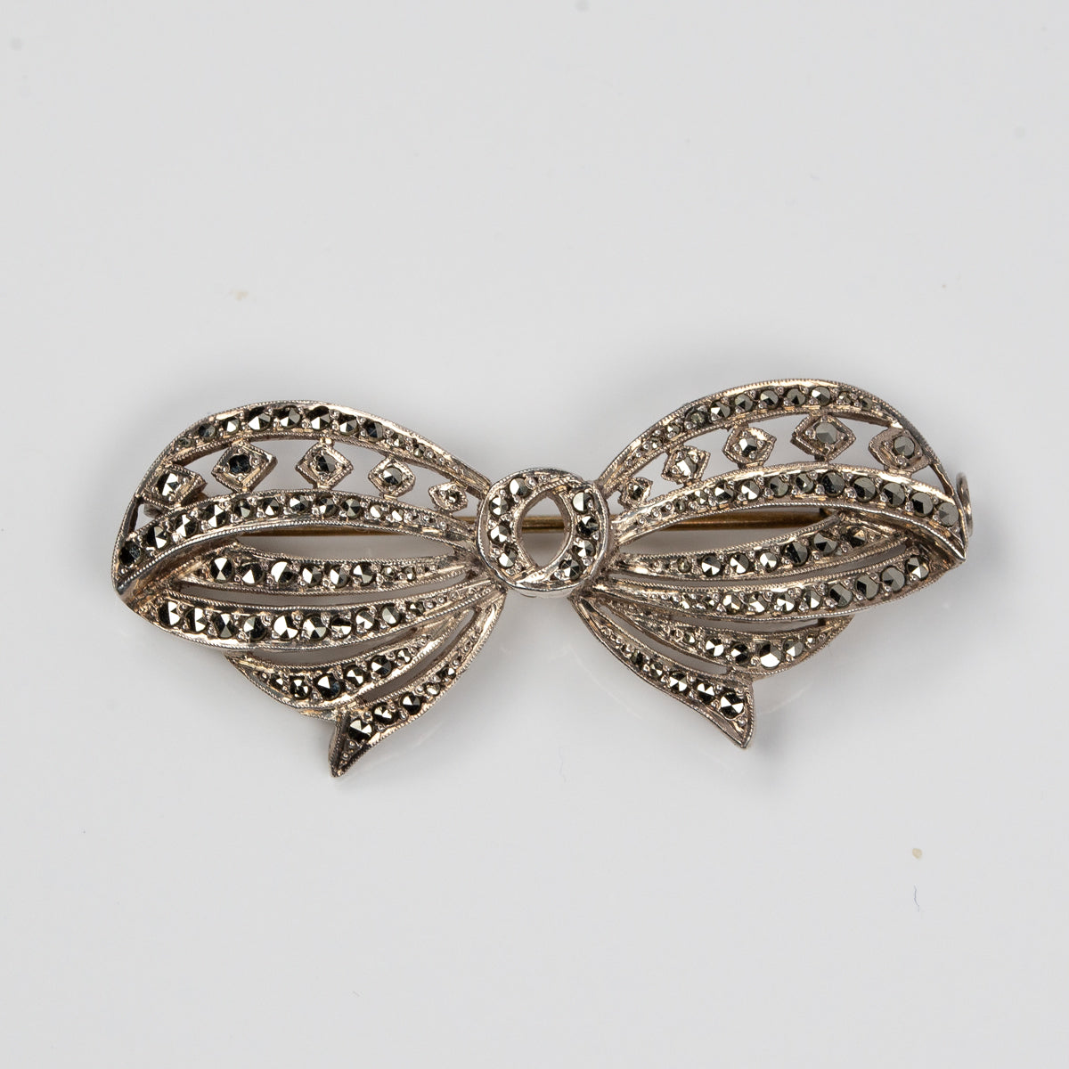 フランス アールデコ期のリボンブローチ