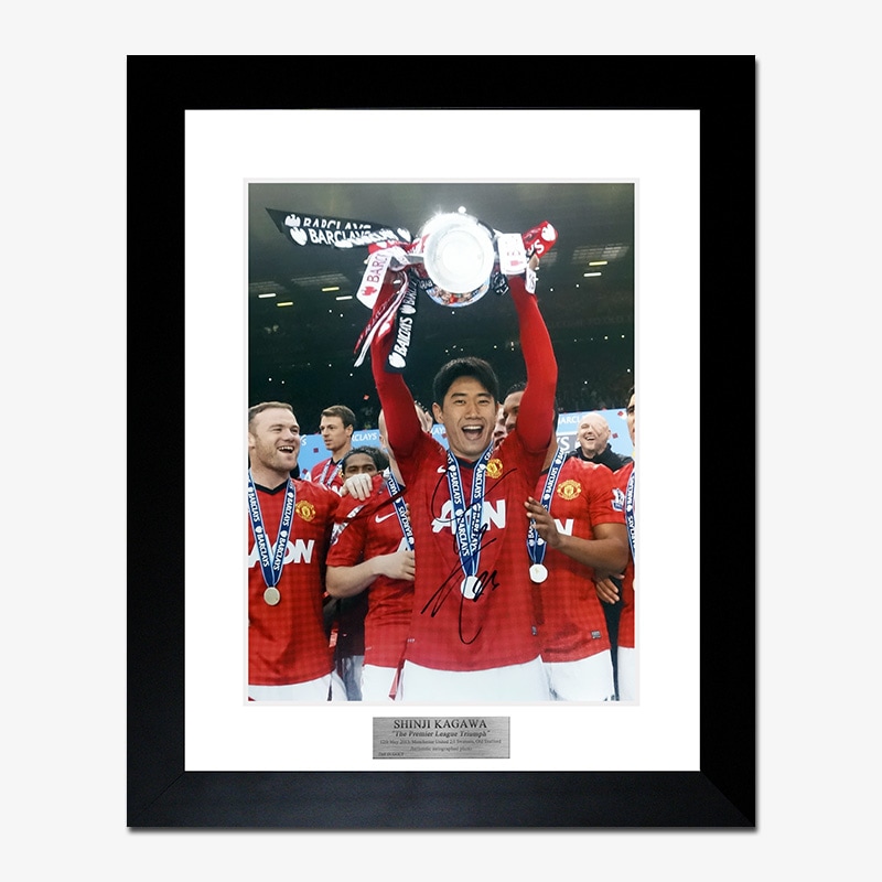 Realmadridの選手の直筆サイン入り集合写真 Realmadridの選手の直筆