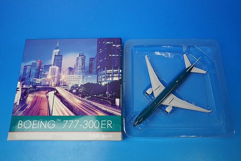 1/400 B777-300ER キャセイパシフィック The Spirit of Hong Kong B