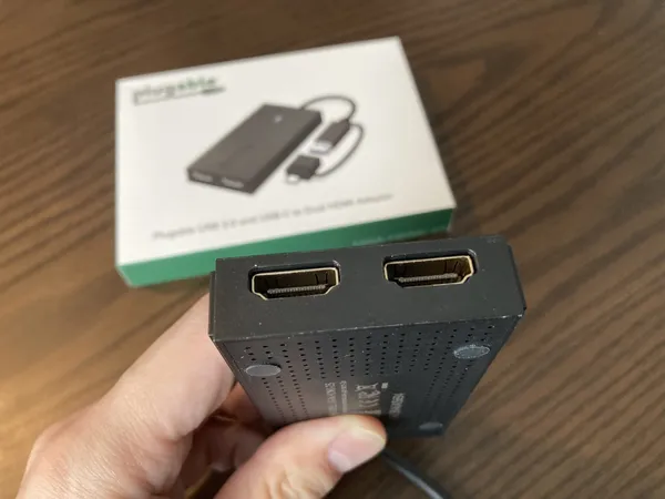 Plugable USB-C Adapter + Macbookで外部ディスプレイ3枚を実現する方法
