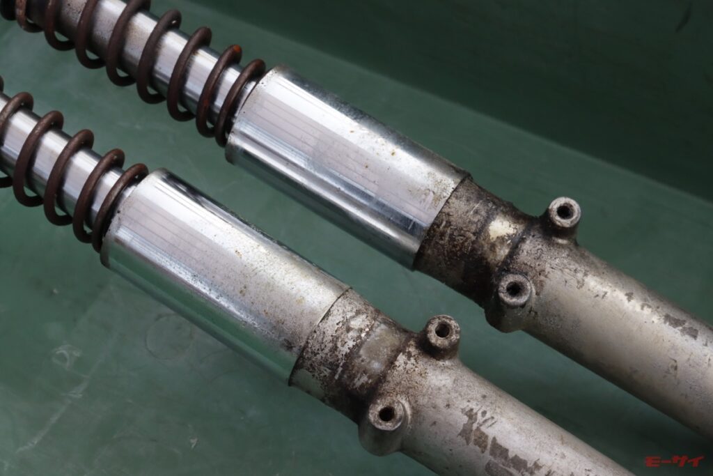 画像ギャラリー】「びよんびよんなフロントフォークのネジがっ