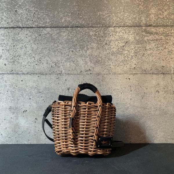 89B2A3B5-DE61-410E-BFD6-