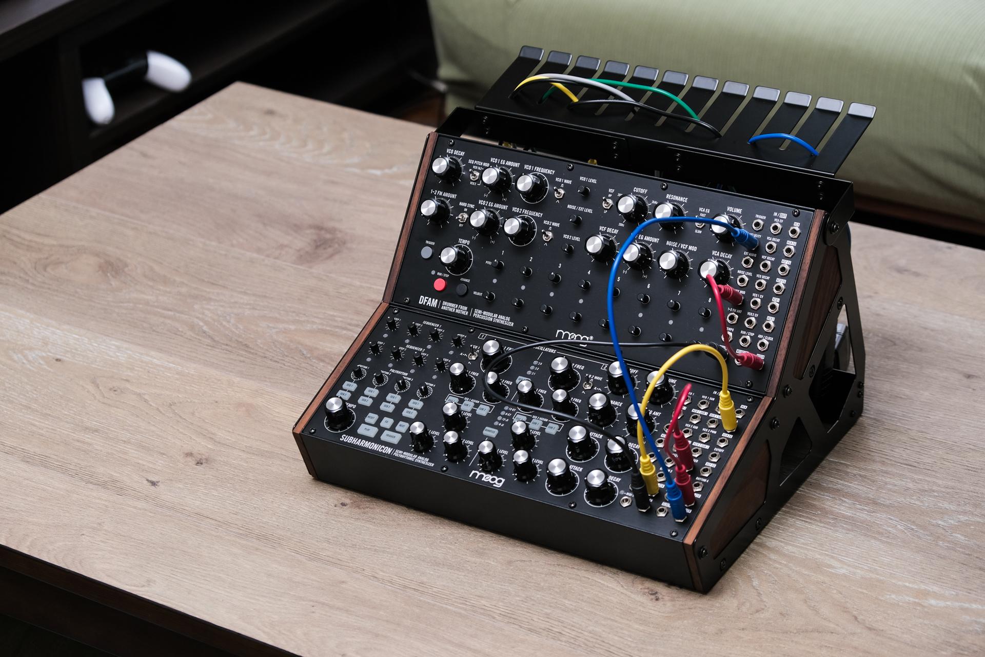 このツマミが、日常に創造性をもたらす。アナログシンセ｢Moog Sound