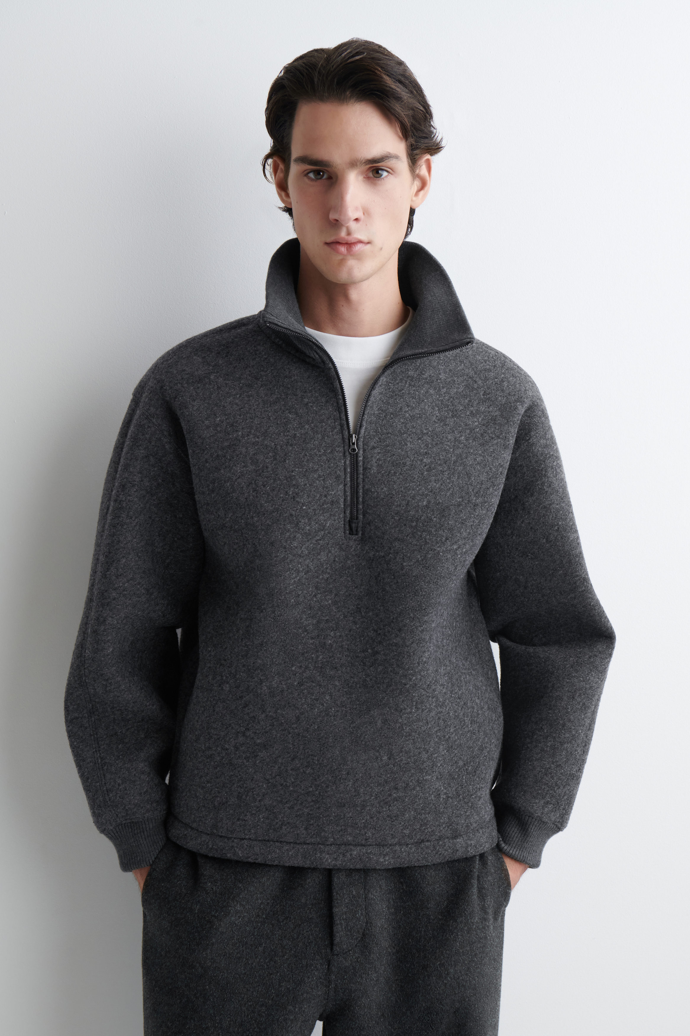 OVERSIZED FELTED-SCUBA FUNNEL-NECK JUMPER - CHARCOAL | COS