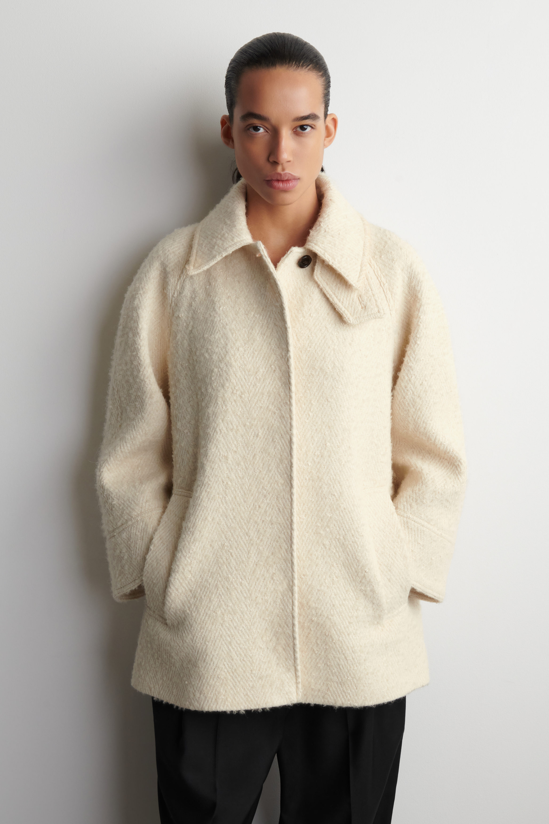 MOCK-NECK WOOL-HERRINGBONE SHORT COAT - CREAM | COS US