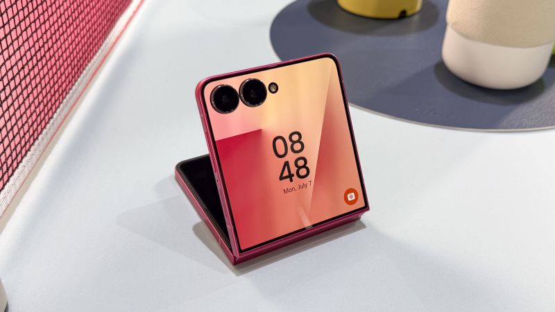 Samsung Galaxy Z Flip 7, tested and reviewed | CNN Underscored