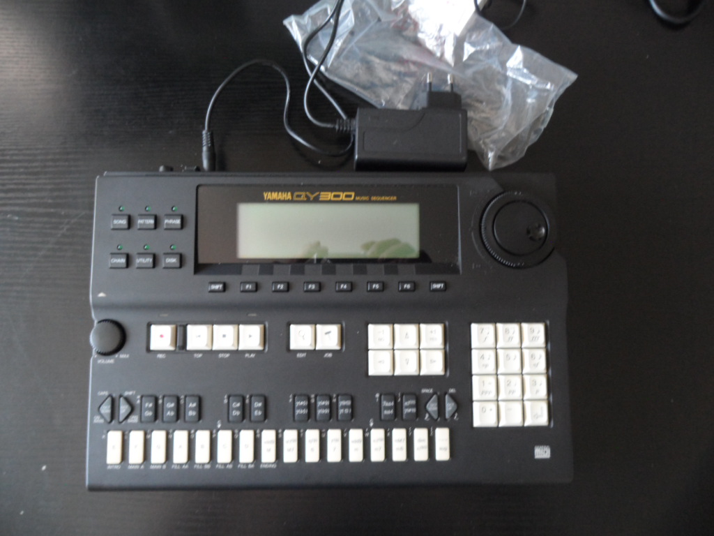 QY300 - Yamaha QY300 - Audiofanzine