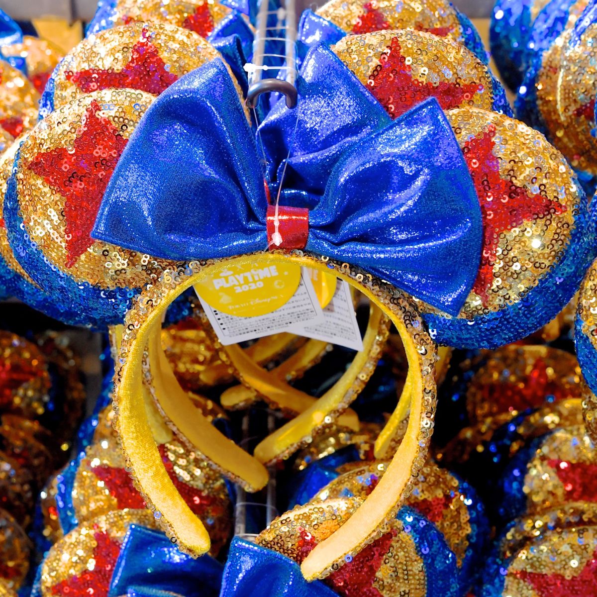 ピクサーボールデザインの身につけアイテム充実！東京ディズニーシー