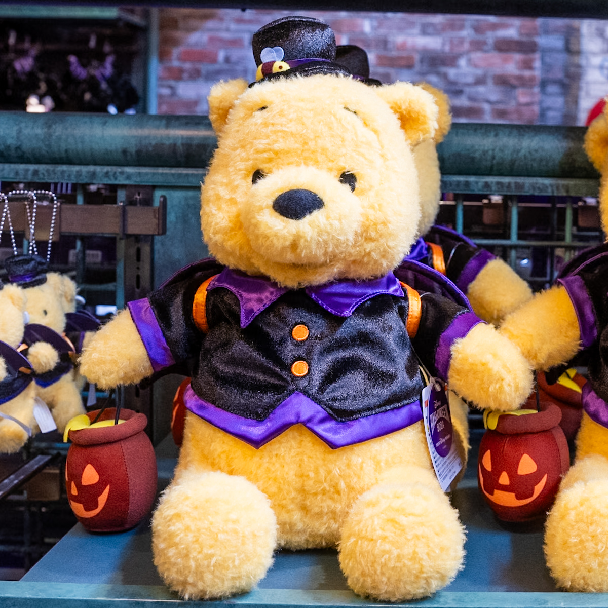 仮装したかわいいプーさん！東京ディズニーリゾート“ディズニー