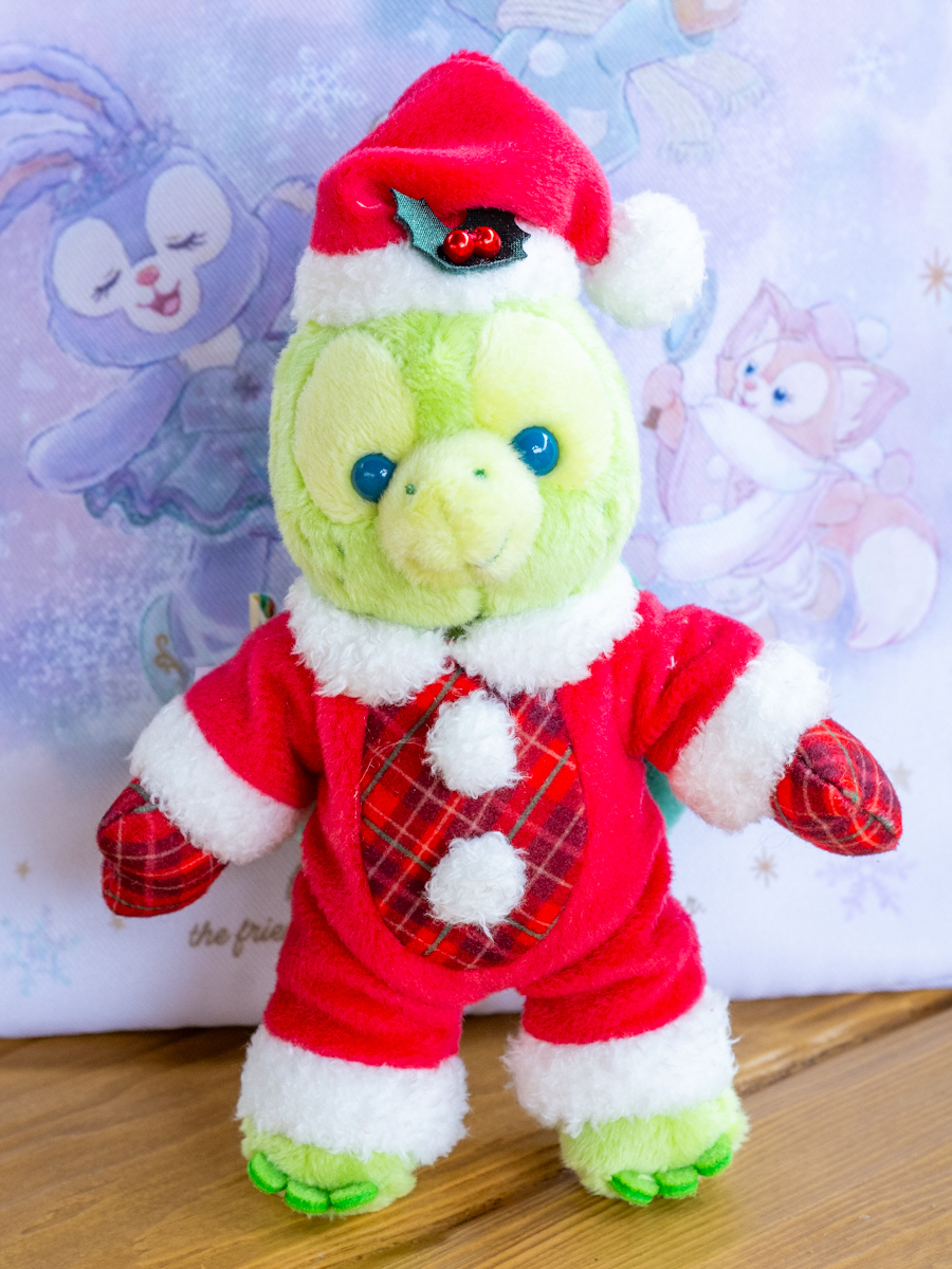 クリスマスの仕様の衣装を着たダッフィー＆フレンズ！東京ディズニー