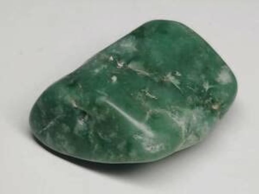 Amazon.co.jp: 濃緑 20g 翡翠 原石 ヒスイ 鉱物 鑑賞石 糸魚川 水石