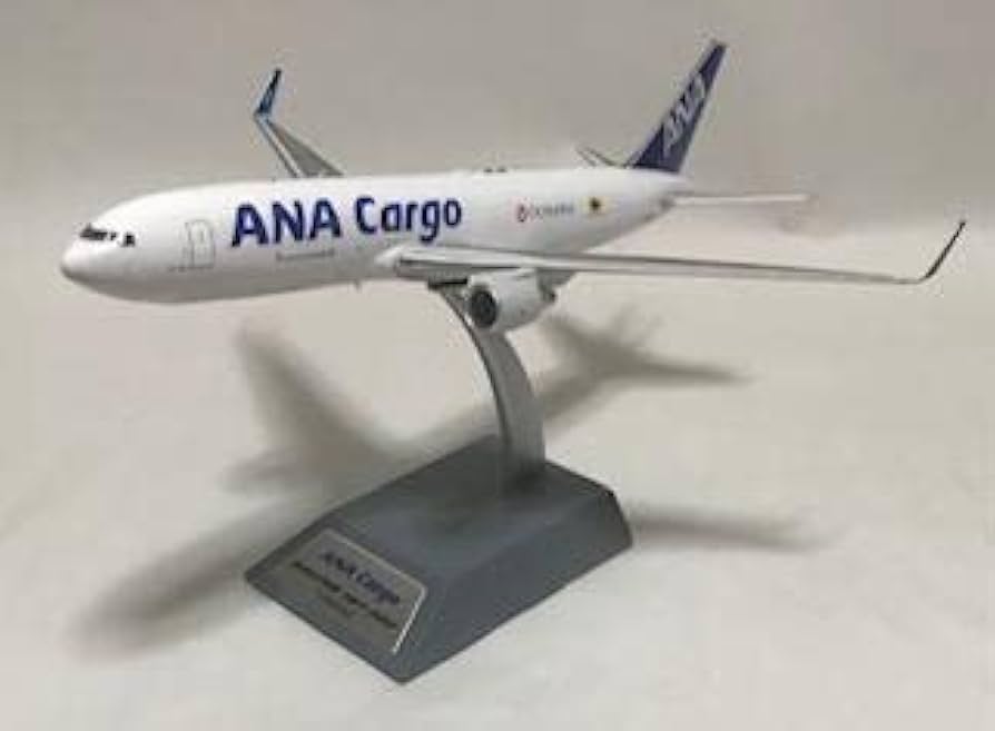 Amazon | ANA 飛行機模型 ANA Cargo Okinawa B767-300 | プラモデル 通販