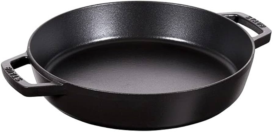 Amazon｜ストウブ(Staub) 「 両手フライパン ブラック 20cm