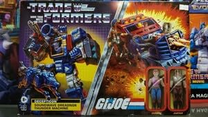 Amazon.co.jp: トランスフォーマー GIジョー コラボ サウンドウェーブ