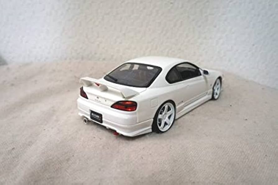 Amazon | HOT WORKS 日産 シルビア S15 1/24 ミニカー 白