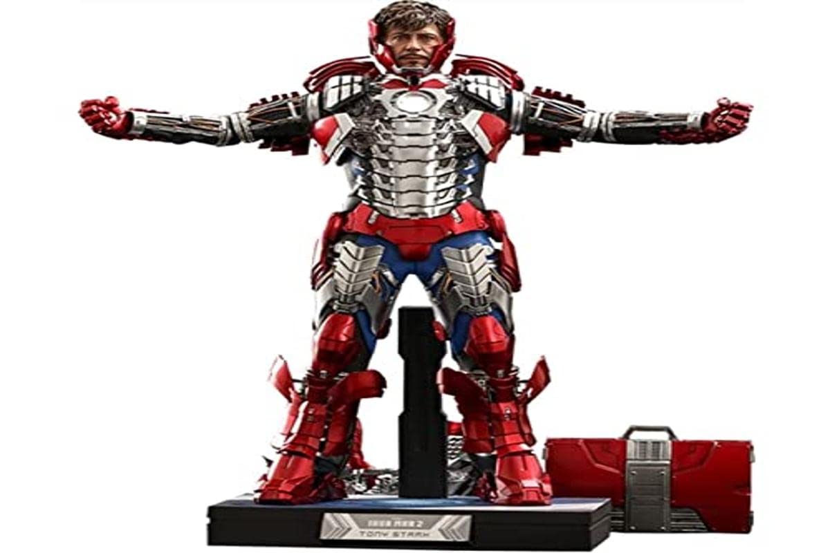Amazon.com: Hot Toys 1:6 Tony Stark - Mark V Suit up Deluxe
