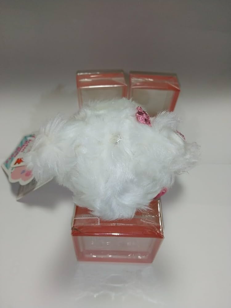 Amazon.co.jp: 白 チャムチャムベア セキグチ モンチッチ ぬいぐるみ