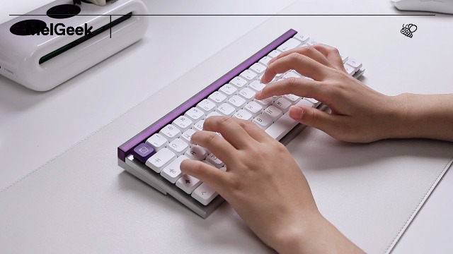 Amazon.com: MelGeek MADE68 Air Wired Keyboard, Hall Effect
