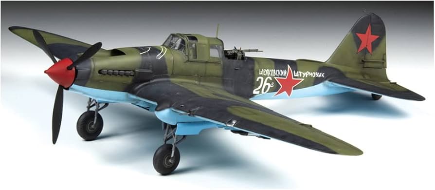 Amazon | ズベズダ 1/48 ソ連空軍 IL-2 シュトルモビク 複座型攻撃機