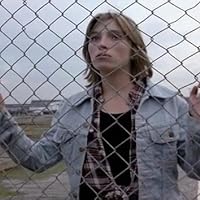 Amazon.co.jp: アウト・オブ・ブルー デラックス版 [DVD] : リンダ